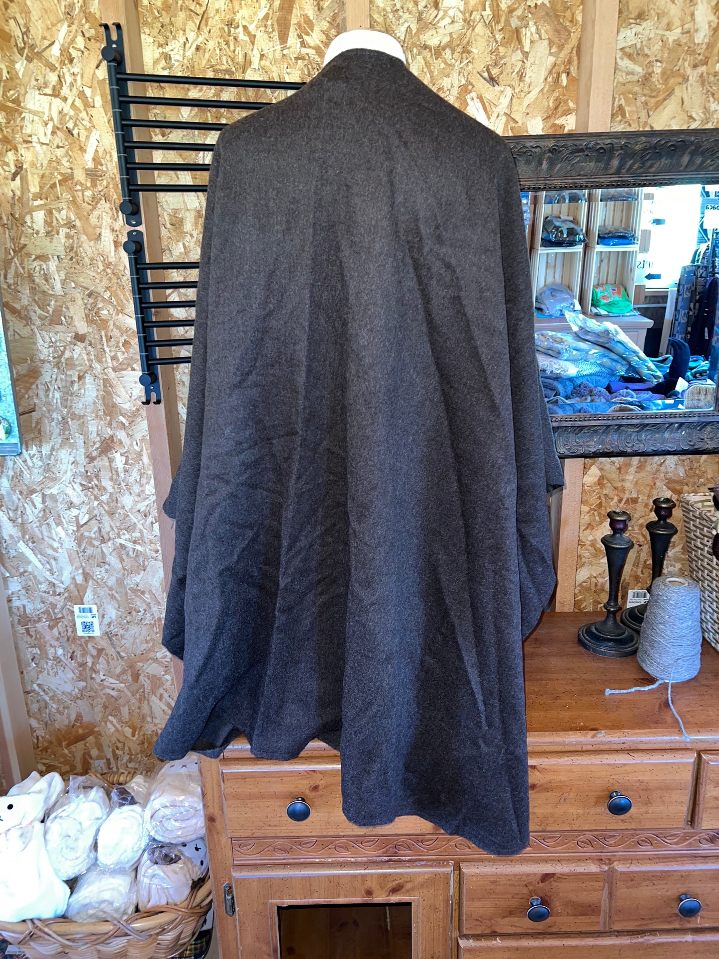 Shawl-by Alpaca 111